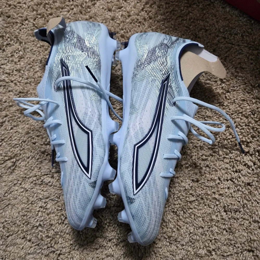 Puma Ultra 5 Pro FG/AG Men 10.5 Icy Blue new in box Soccer Cleats 108697-03